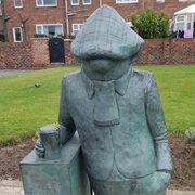 Andy Capp Statue