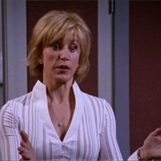 S10.E23: Analyzed Kiss