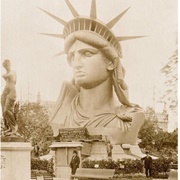 Public Exhibition of the Statue of Liberty's Head (Charles Marville)