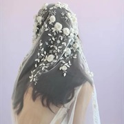 Veil, Appliques Combined With 3D Florals