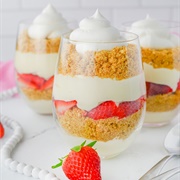 No-Bake Strawberry Cheesecake Cups