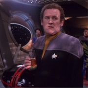 S6.E25: The Sound of Her Voice