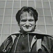 S9.E12: Robin Williams/Adam Ant