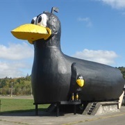 Yard Birds Mall Statue, Chehalis, WA