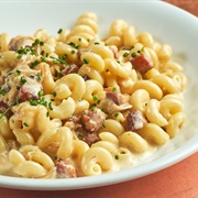 Smoked Cheddar Mac N' Cheese