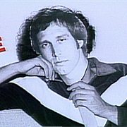 S8.E1: Chevy Chase/Queen
