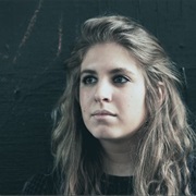 Blonde Maze (Lesbian, She/Her)