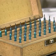 S28.E3: Pasta Dies, Blueberries, Composting Toilets, Surge Arresters