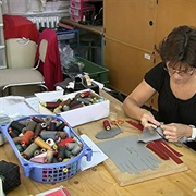 S26.E2: Bead Wire, Mini Pepperoni, Irrigation Sprinklers, Leather Gloves