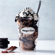 Dazzler Sundae Midnight Cookies & Cream