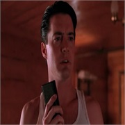 Twin Peaks: "Traces to Nowhere" (S1,E2)