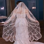 Veil With Large Swirl Lines Pattern