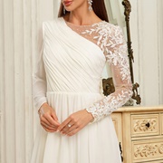 Sleeves of Different Fabrics