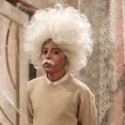 Albert Einstein (Ravi, Jessie)