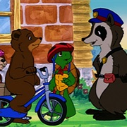 S2.E7: Franklin Takes a Trip/Franklin's Bicycle Helmet