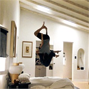 The Curse: "Green Queen" (S1,E10)