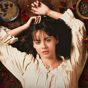 Tita (Como Água Para Chocolate)