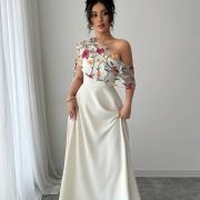 Floral Embroidery Wrap