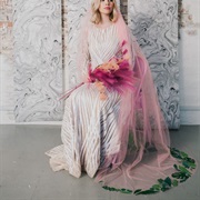 Veil Decorated With Tropical Leaves
