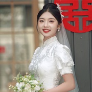 Pearl-Edged Sleeves on Wedding Dress