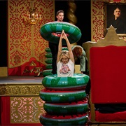 S17.E6: A Three-Ring Man