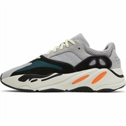 Adidas Yeezy 700