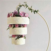 Hanging Upside Down (Chandelier) Cake