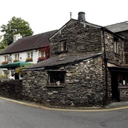 New Hall Inn (The Hole in T' Wall)