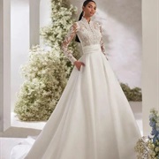 Dress Inspired by a Famous Wedding Gown