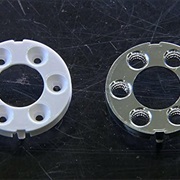 S24.E6: Scuba Diving Lights, Interchangeable Sandals, Race Car Somulators, Fibreglass Doors