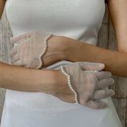 Finger Gloves (Don't Come All the Way to Wrists)