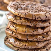 Flourless Chocolate Fudge Crinkle Cookie