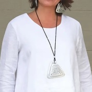 Exaggerated Size Jewelry for Bride