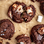 Marshmallow-Filled Hot Cocoa Cookie