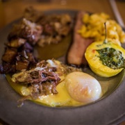 Brisket Eggs Benedict