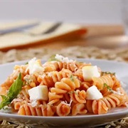 Rotini With Tomato Sauce