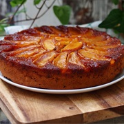 Apple Gingerbread Cake