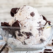 Cookies 'N Cream Ice Cream   (South Dakota, USA)