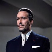 Duc De Richleau (Christopher Lee)