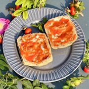 Rosehip Paste Toast