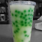 Witch's Brew Boba Tea With Kiwi Boba