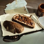 Sourdough Bread With Chocolate Hazelnut Spread