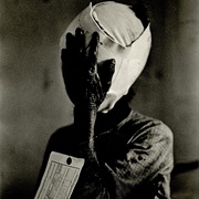 Vietnam (Philip Jones Griffiths)