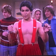 S3.E9: Hyde's Christmas Rager