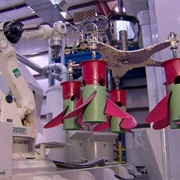 S10.E9: Dress Forms/Boat Propellers/Duvet/Faucets