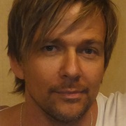 Sean Patrick Flanery