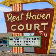 Rest Haven Court, Springfield, Missouri