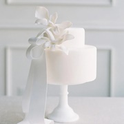 Artistic Bow on Wedding Cake