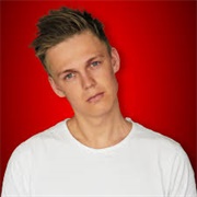 Caspar Lee