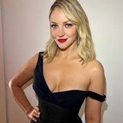 Abby Elliott